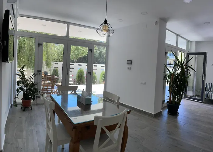 ゲストハウス Eos -